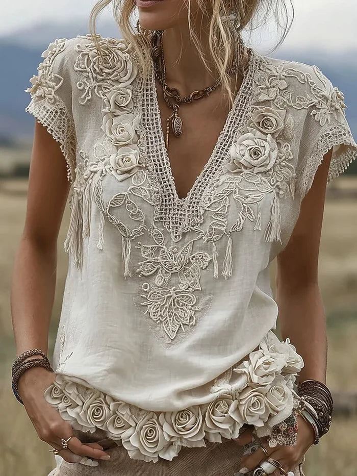 Camiseta de mujer de mezcla de lino de manga corta con cuello en V y bordado de rosas-ES