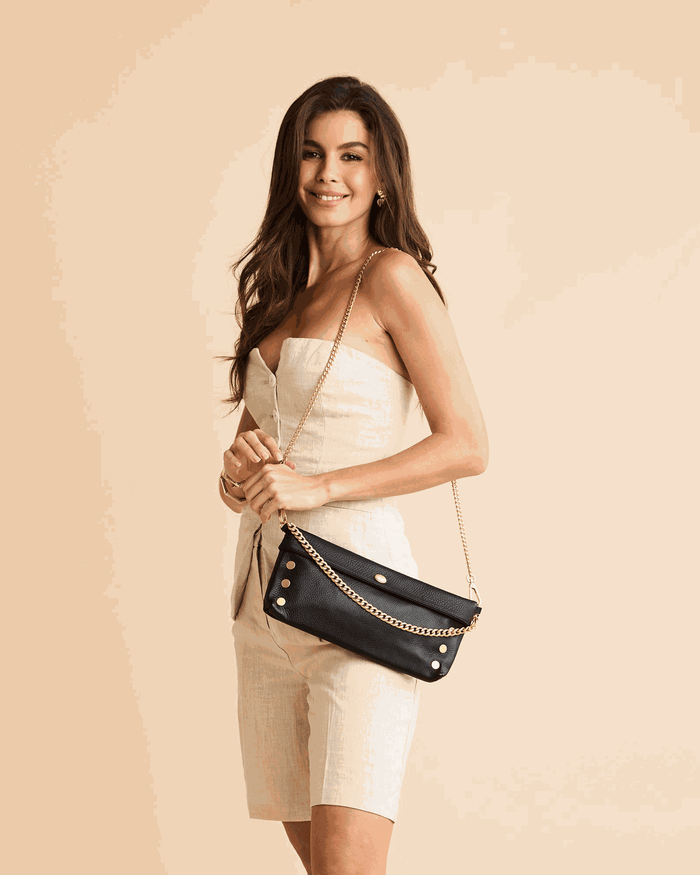 Invitation-Clutch-Black-BG-Model-View-4