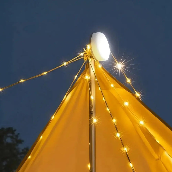Kamp svetilka™💡 10-metrska zložljiva svetilka 🔋 8-urna življenjska doba baterije 🌈 Več barvnih nastavitev ⚙️ Postavitev v nekaj sekundah-SI