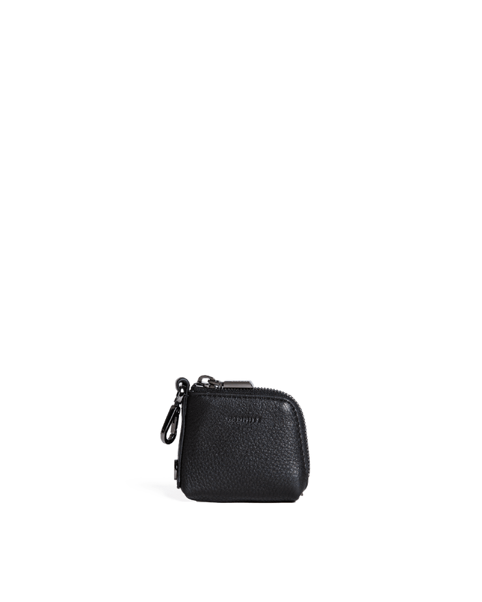 Syd-Pouch-Black-GM-Front-View-2