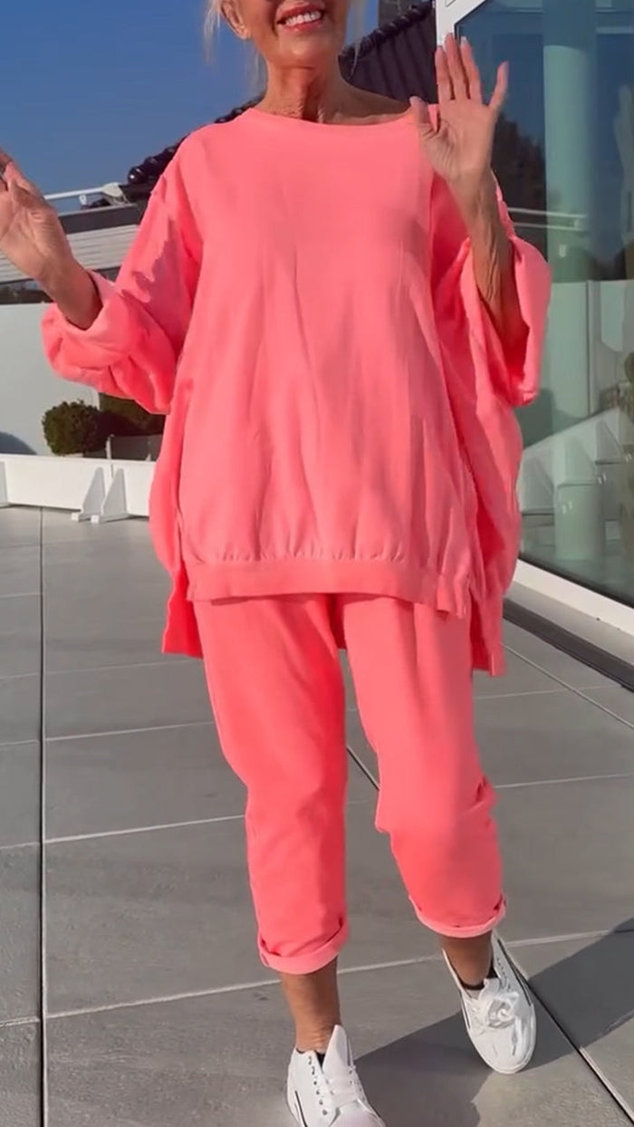 Traje casual de verano para mujer con cuello redondo y abertura en color claro.-ES