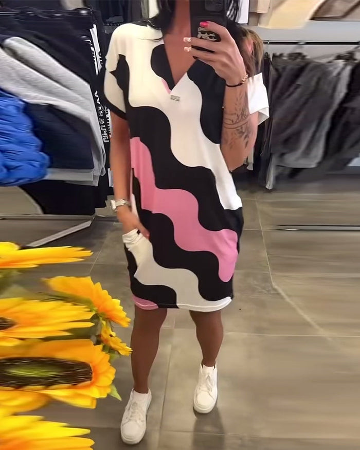 Vestido con escote en V y estampado de ondas-ES